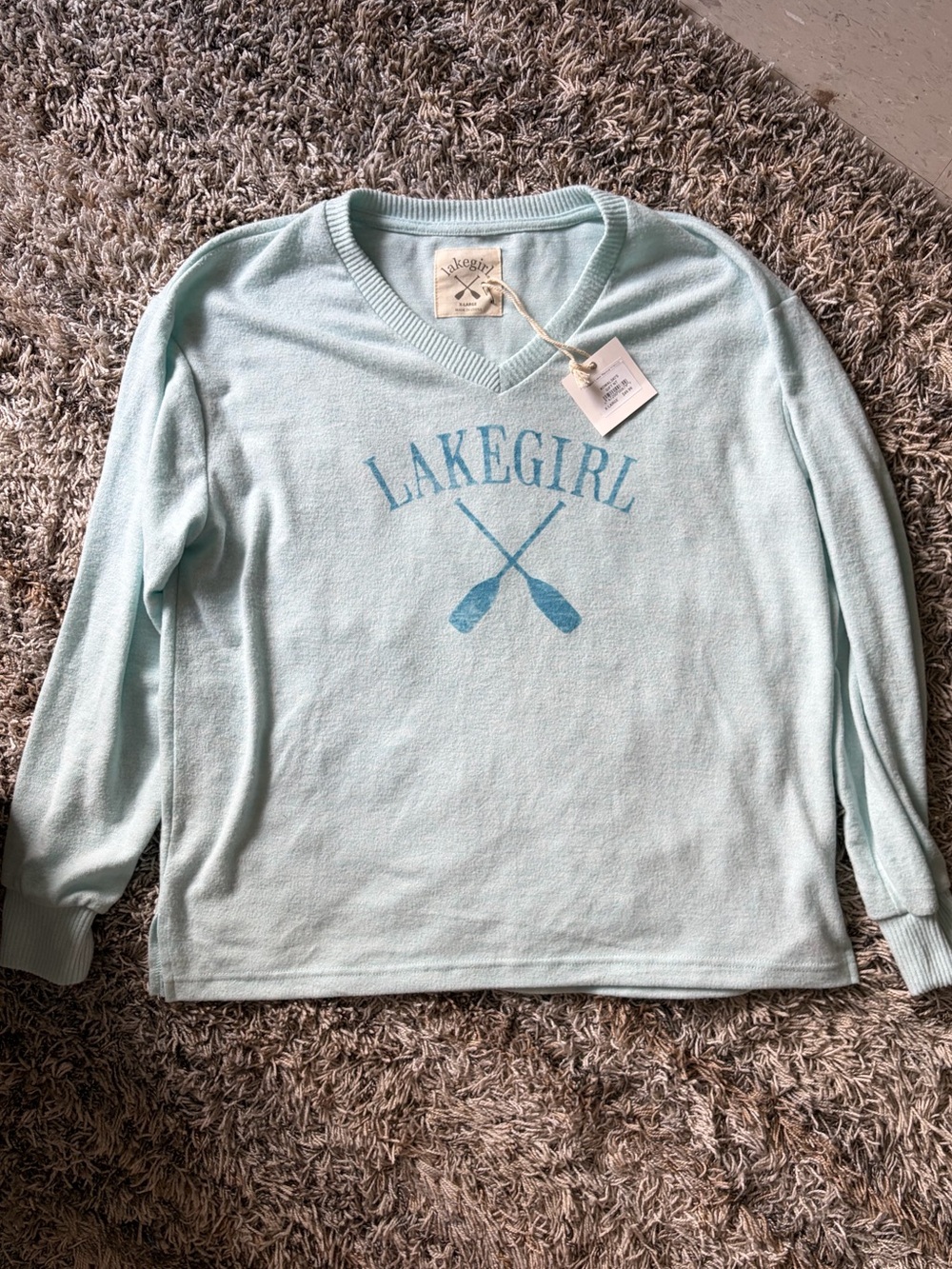 Lakegirl long sleeve top.